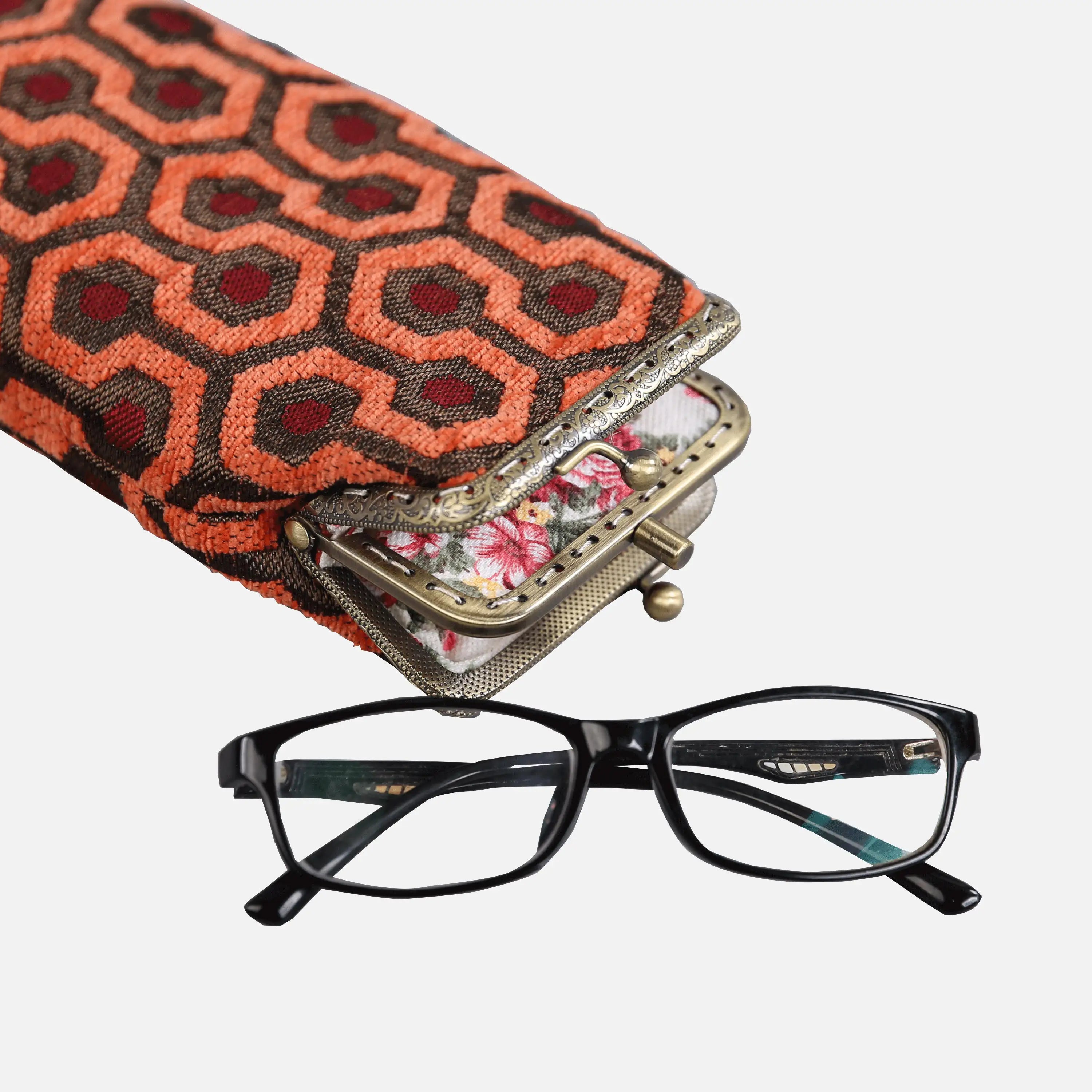 "The Shining" Overlook Hotel Carpet Eyeglasses Case of America with glasses-3