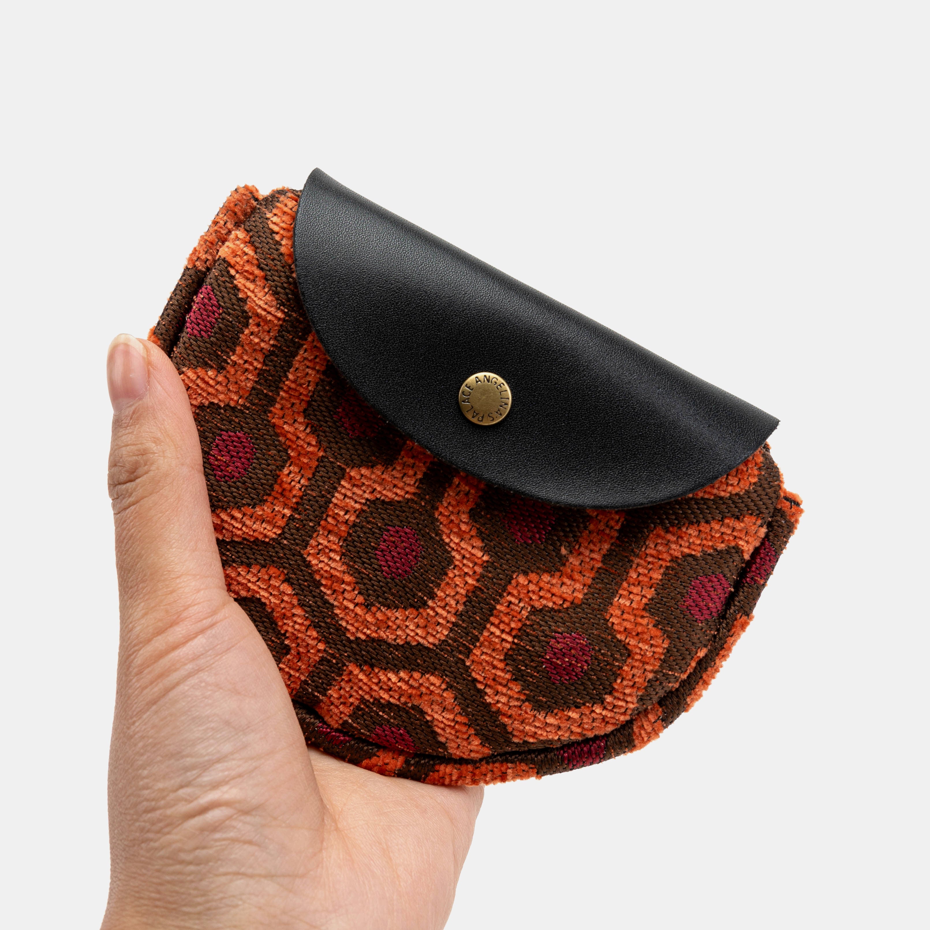 "The Shining" Overlook Hotel Rosary Bag Carpetbag of America closing-4