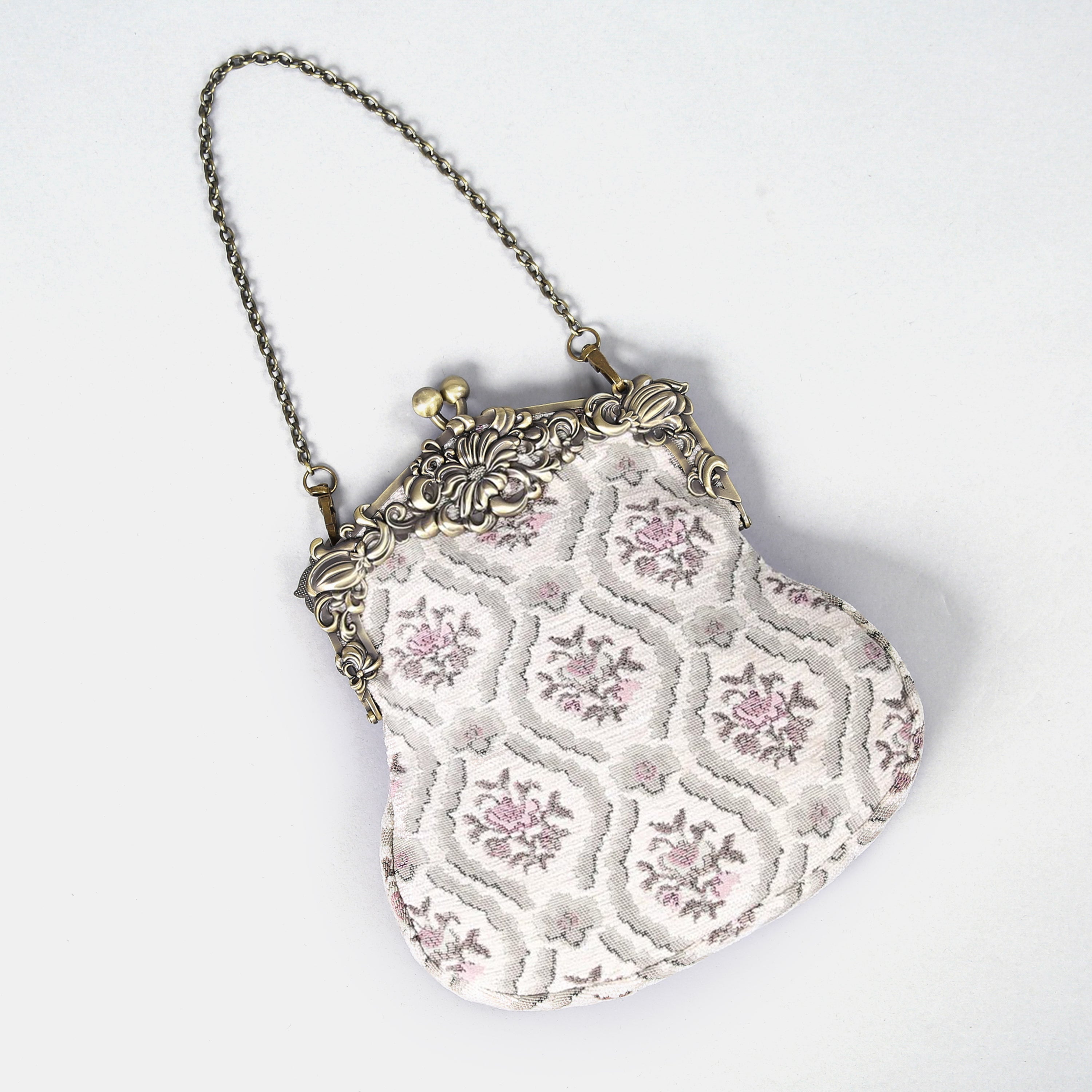 Traditional Cream Chatelaine Purse Large carpet bag of America lay flat