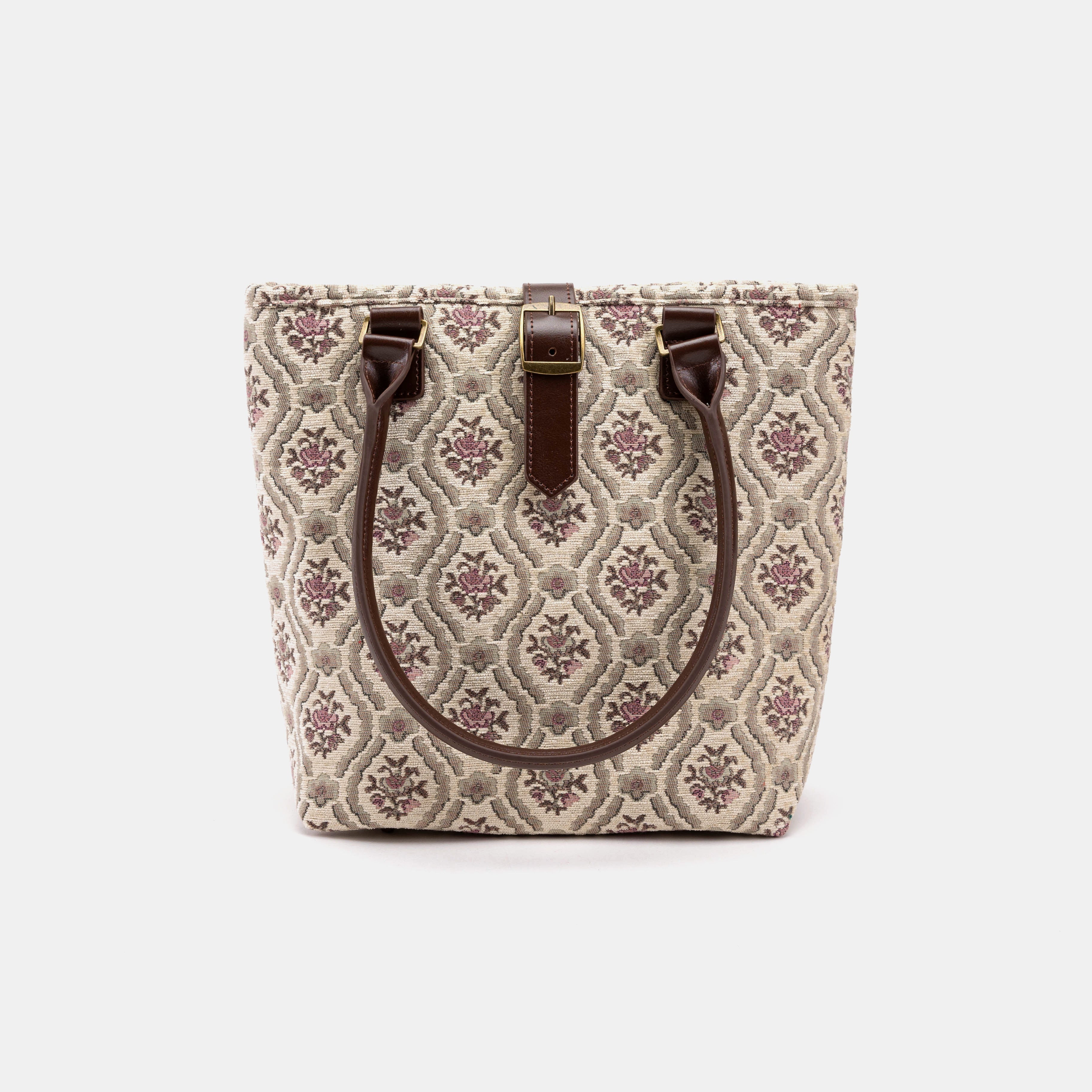 Traditional Cream Everyday Tote of America with shoulder strap
