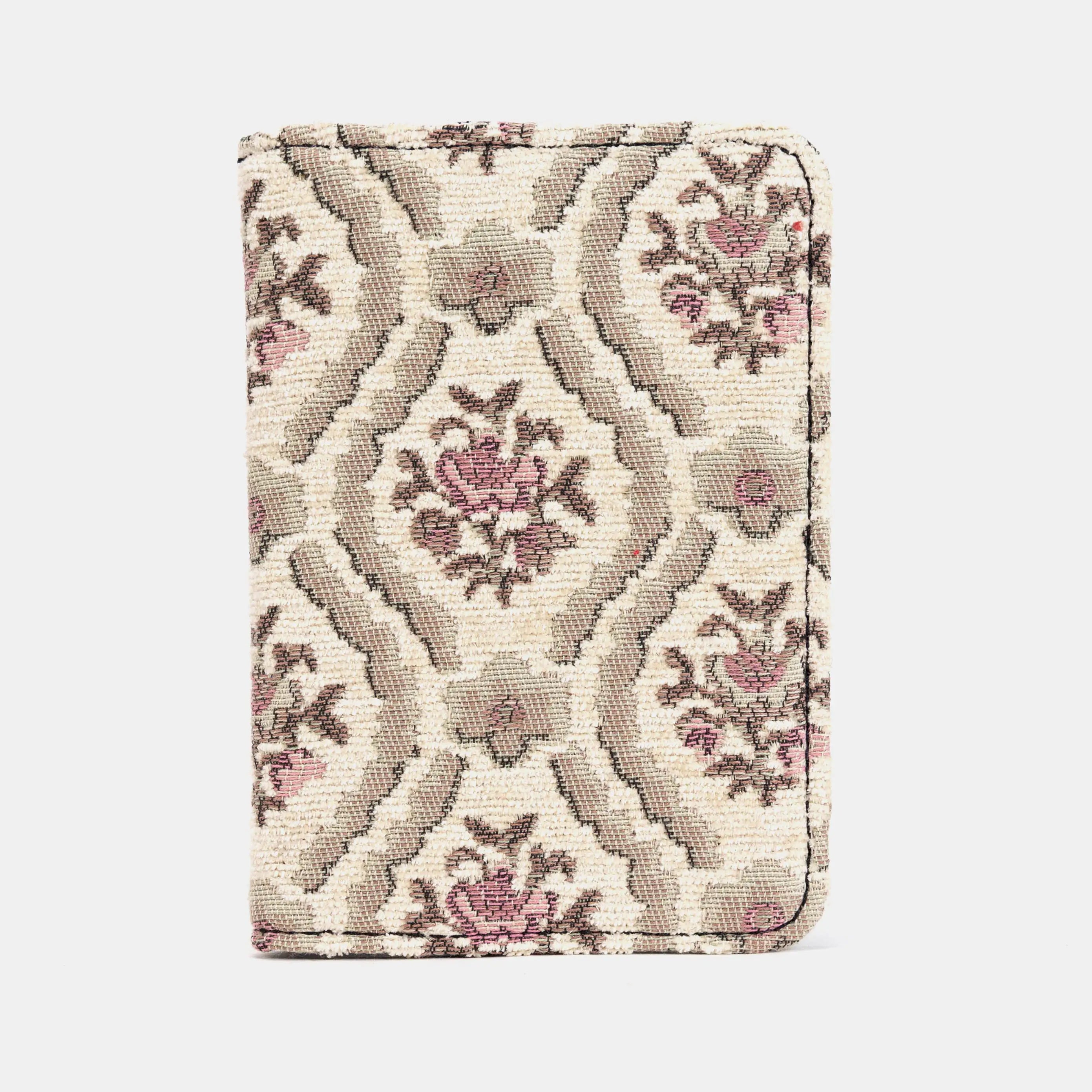 Traditional Cream Passport Cover of America main