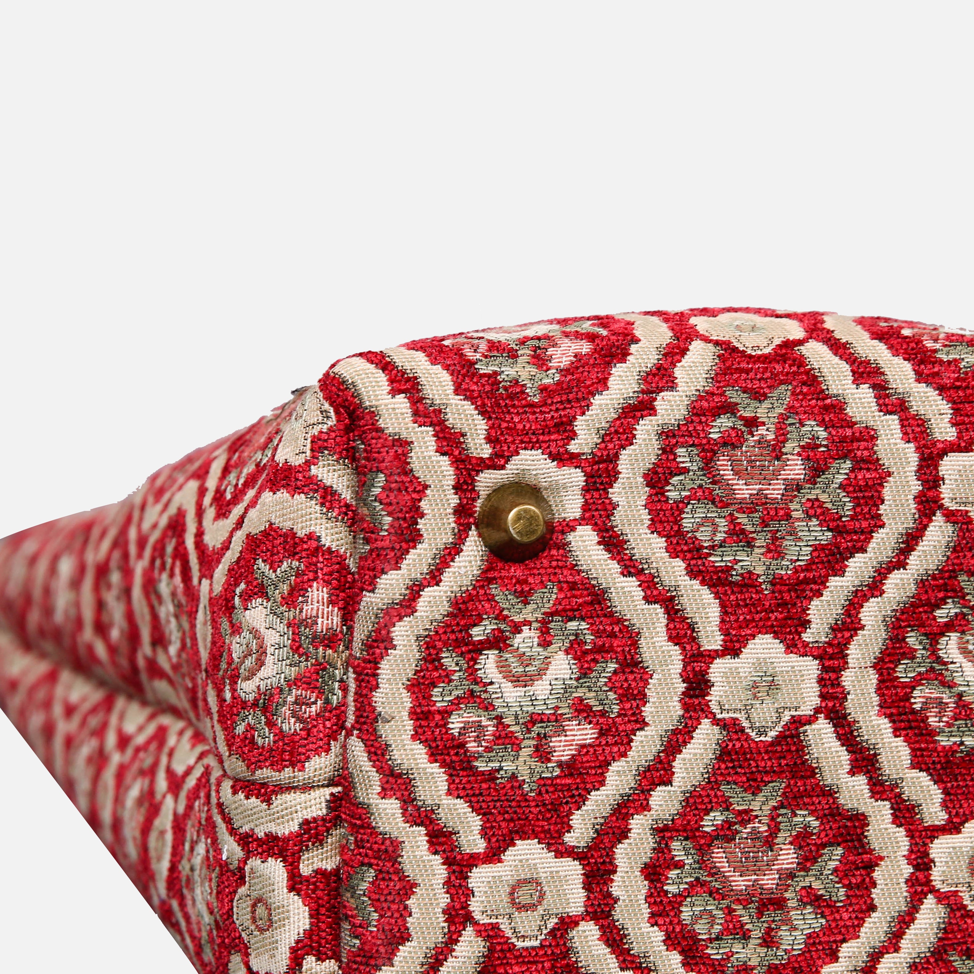 Traditional Red Carpet Tote Shopper Carpetbag of America bottom