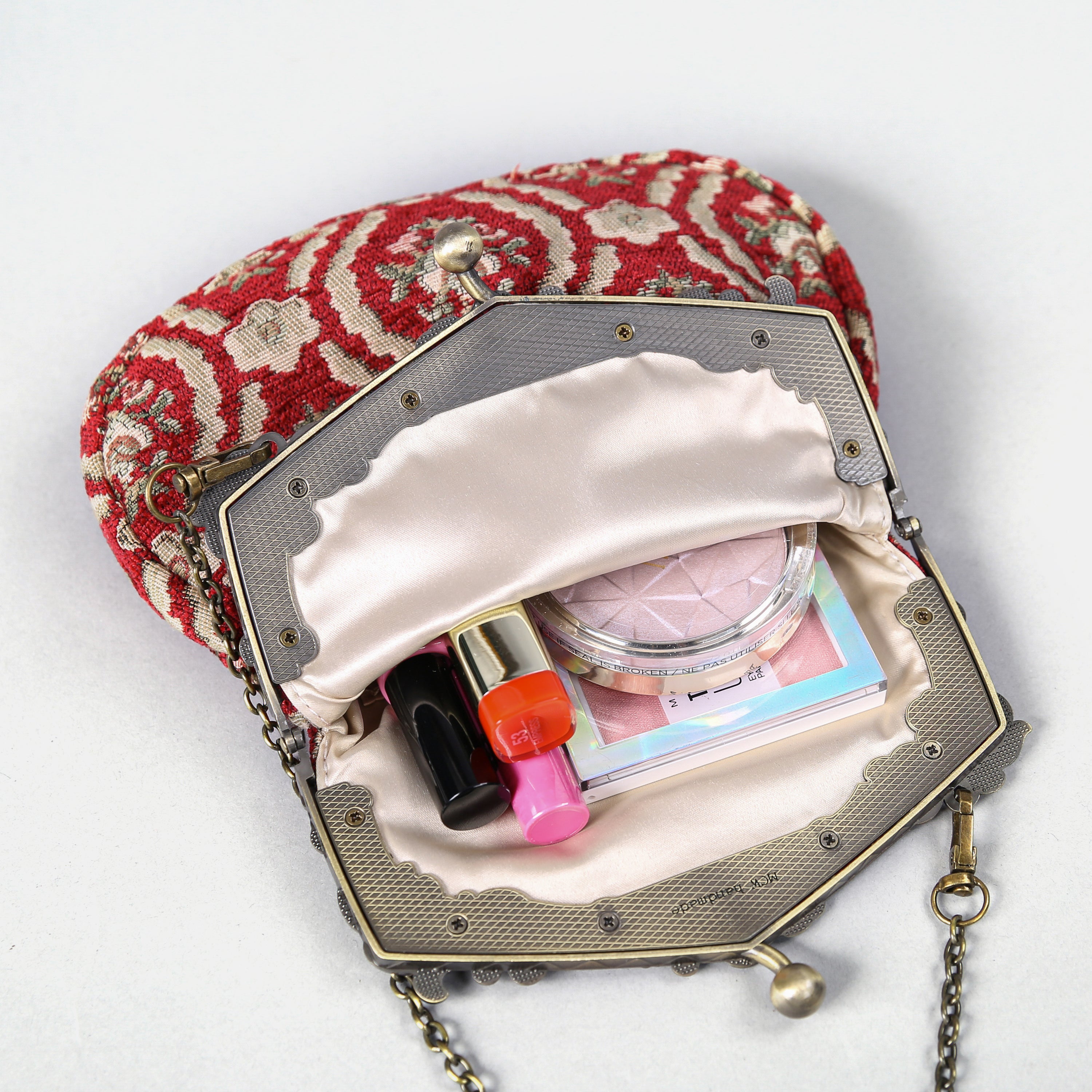 Traditional Red Chatelaine Purse Large carpet bag of America in use