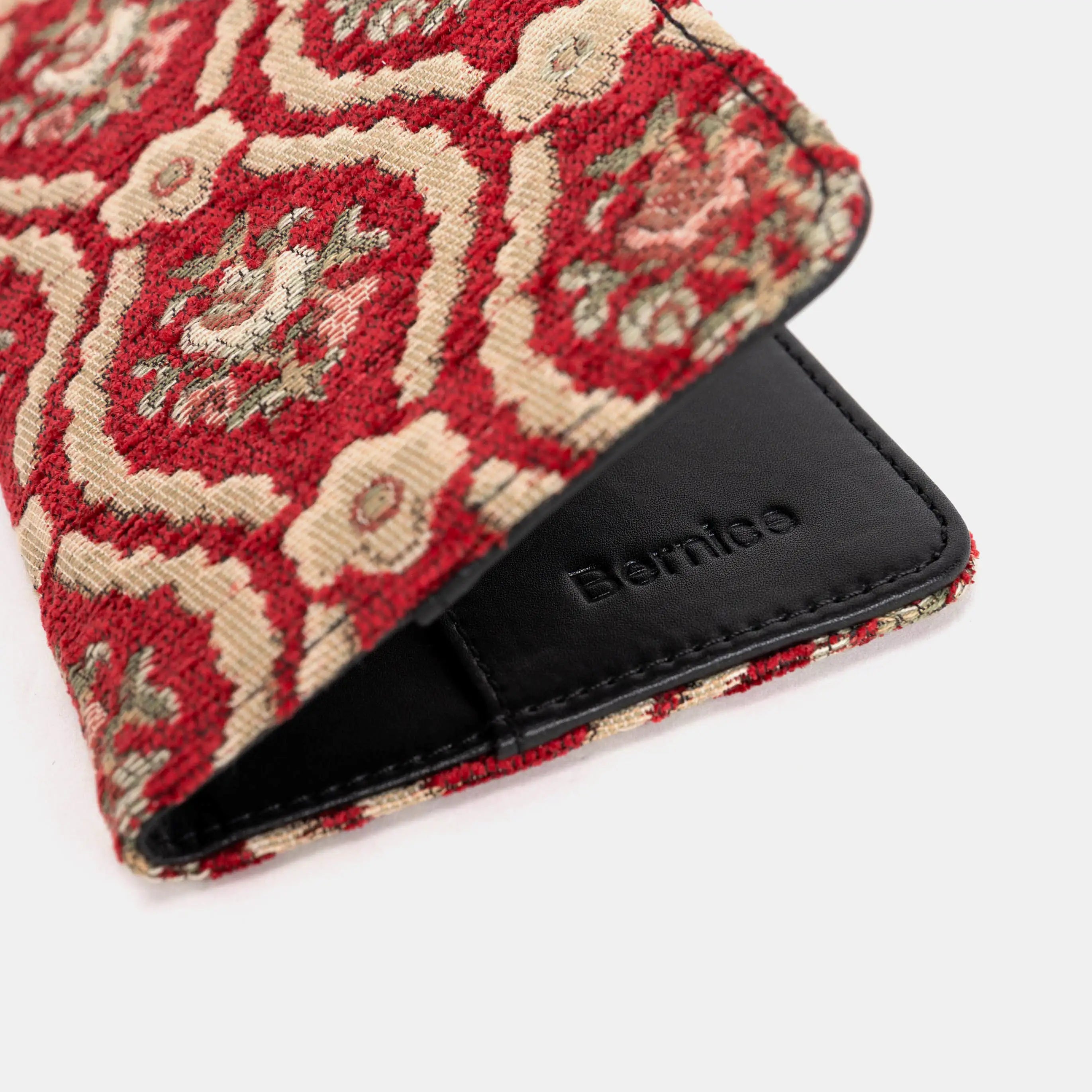 Traditional Red Checkbook Cover of America bottom