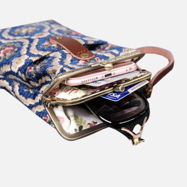 Traditional Series Carpet Phone Case Carpetbag of America open to the side
