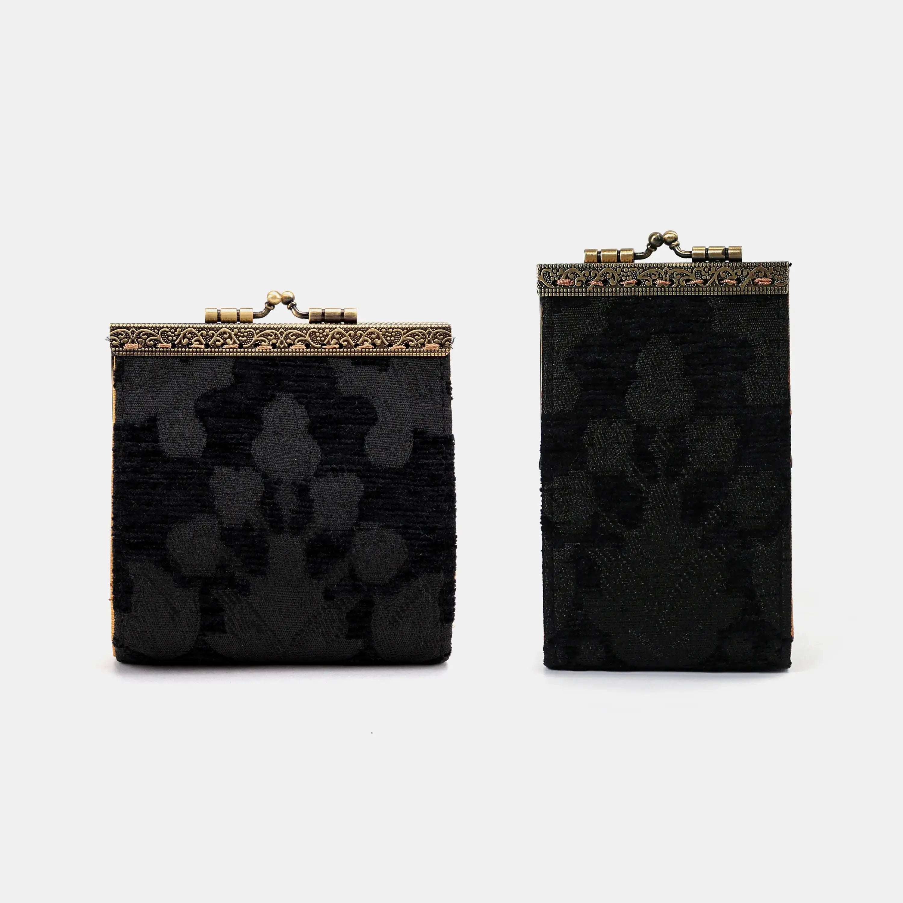 Victorian Blossom Black/Black Card Wallet Carpetbag of America front