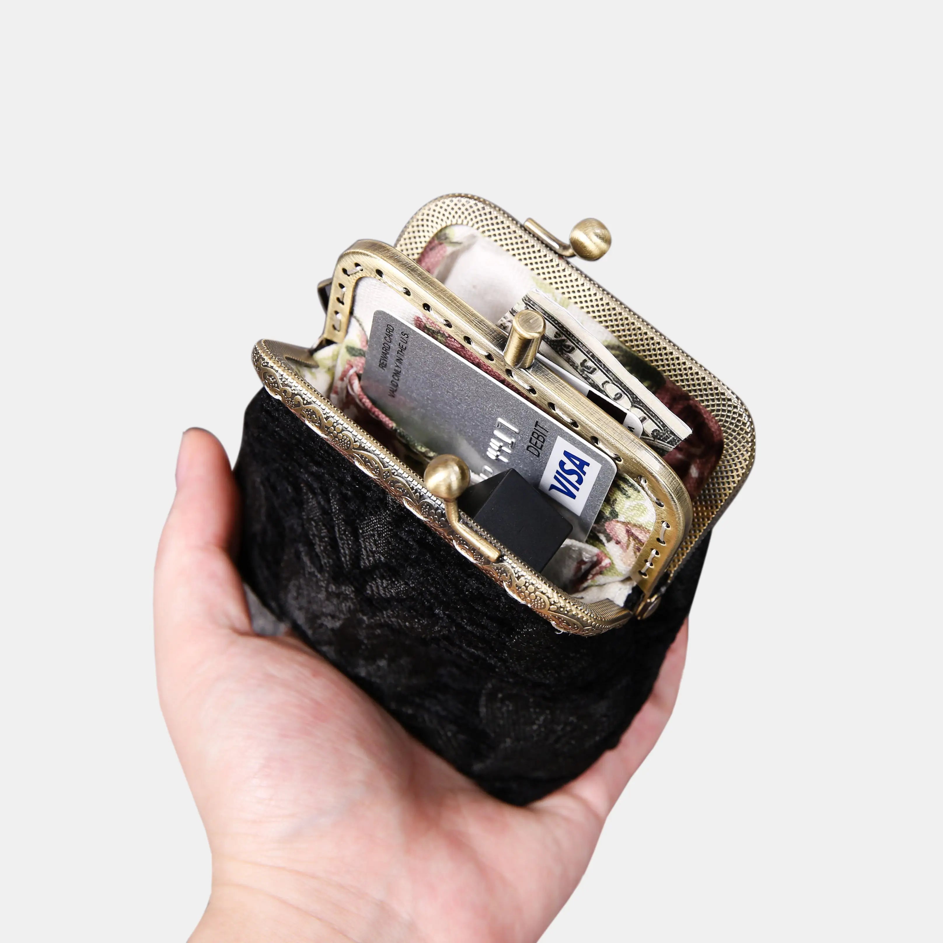 Victorian Blossom BLK/BLK Double Kiss Clasp Coin Purse of America on hand opening-5