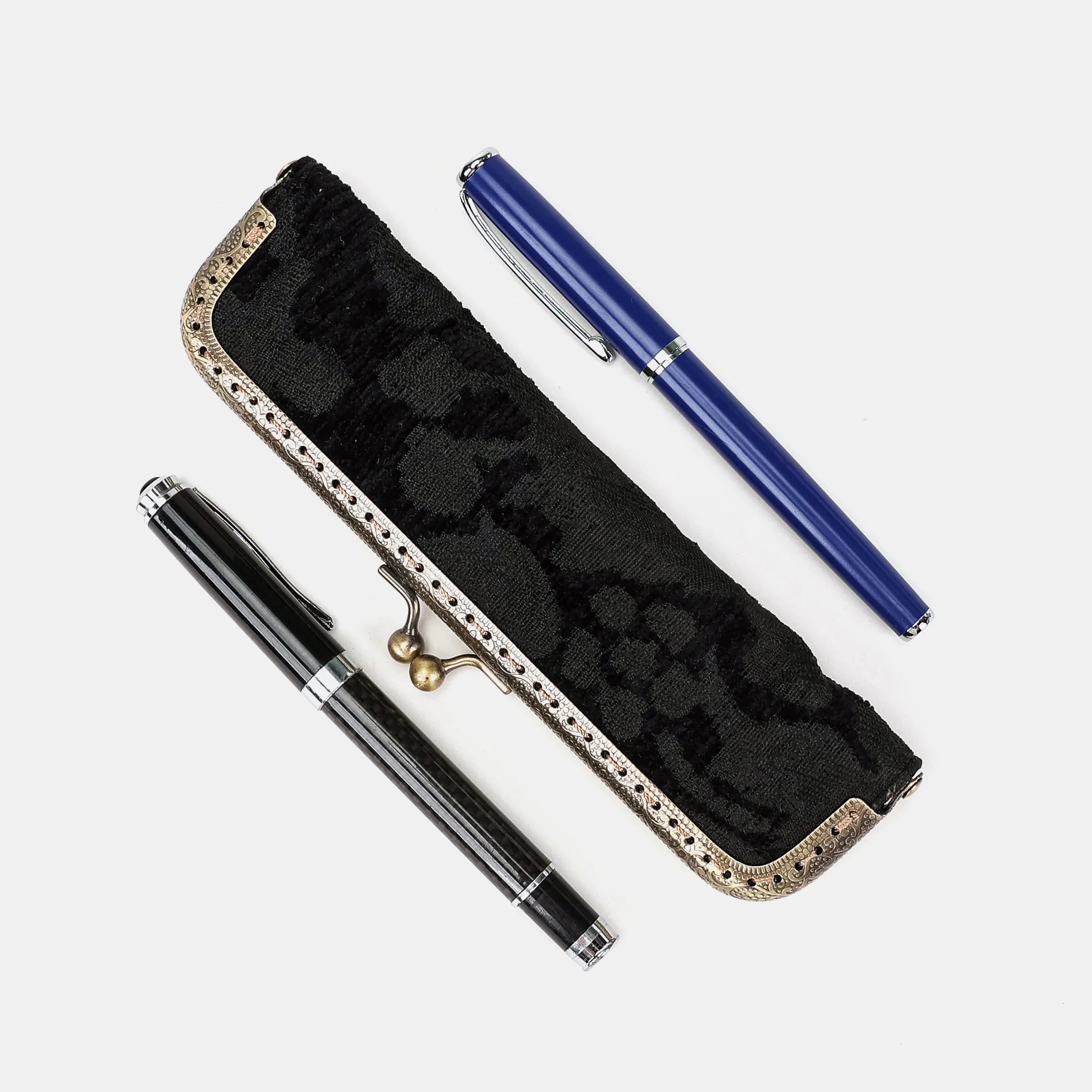 Victorian Blossom blk/blk Duo Pen Case Carpetbag of America side