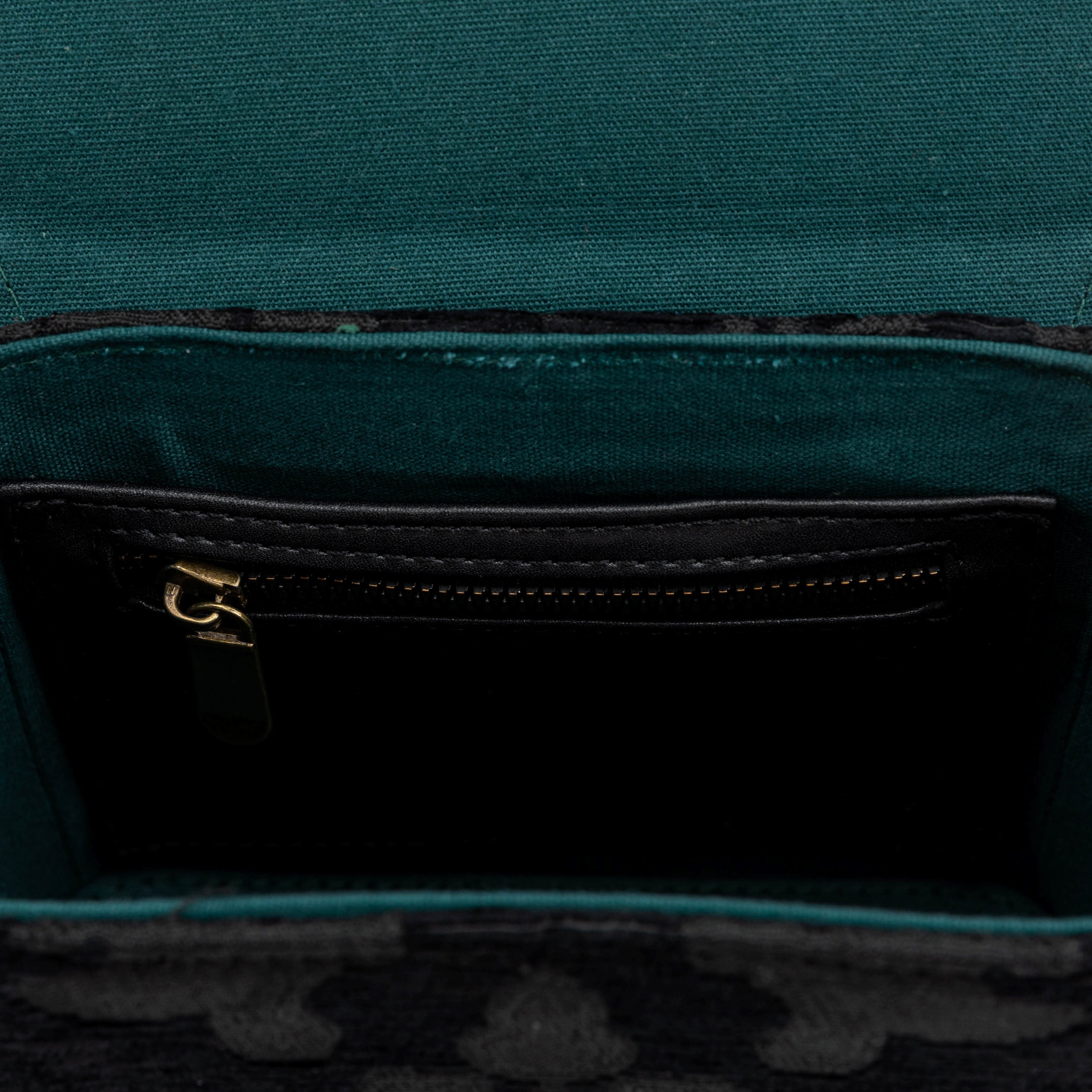 Victorian Blossom Black/Black Emma Small Train Case of America inside zipper