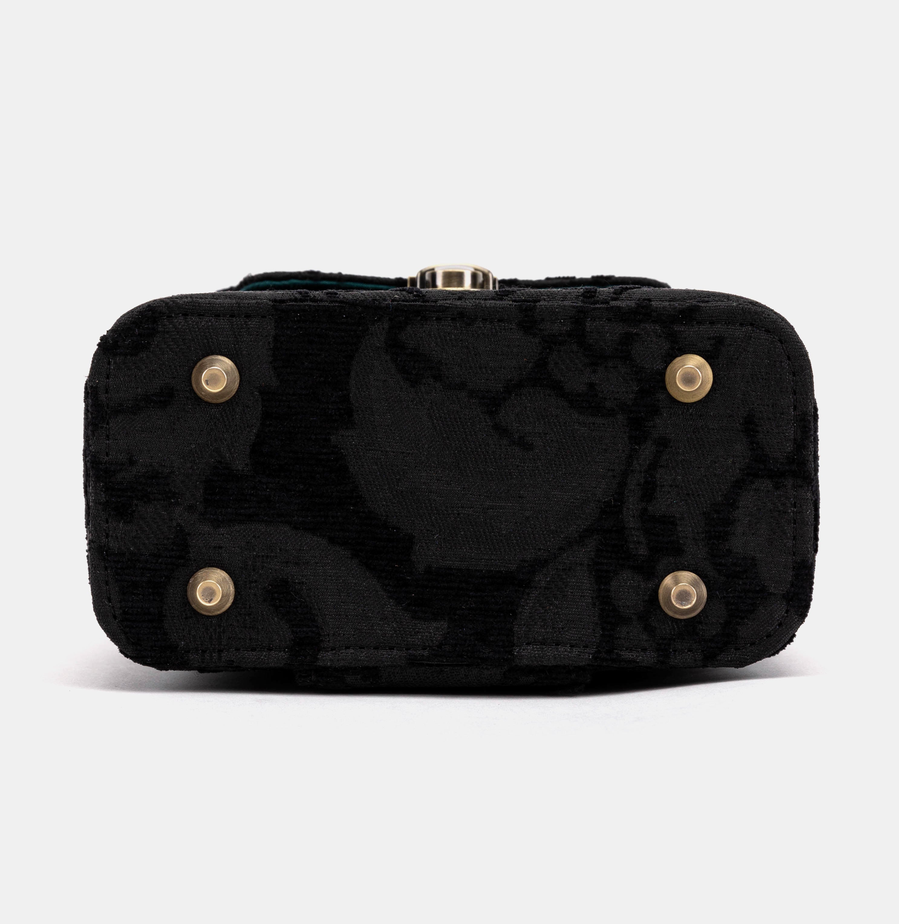 Victorian Blossom Black/Black Emma Small Train Case of America bottom