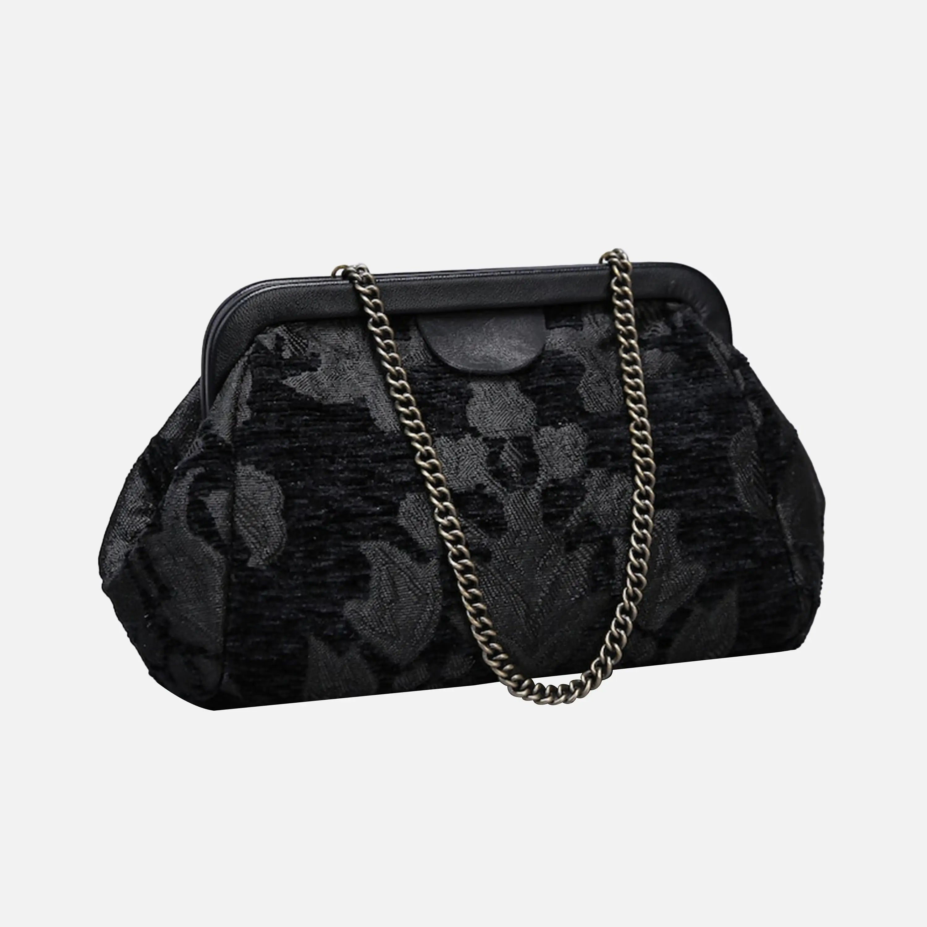 Victorian Blossom blk/blk carpet bag of America front side