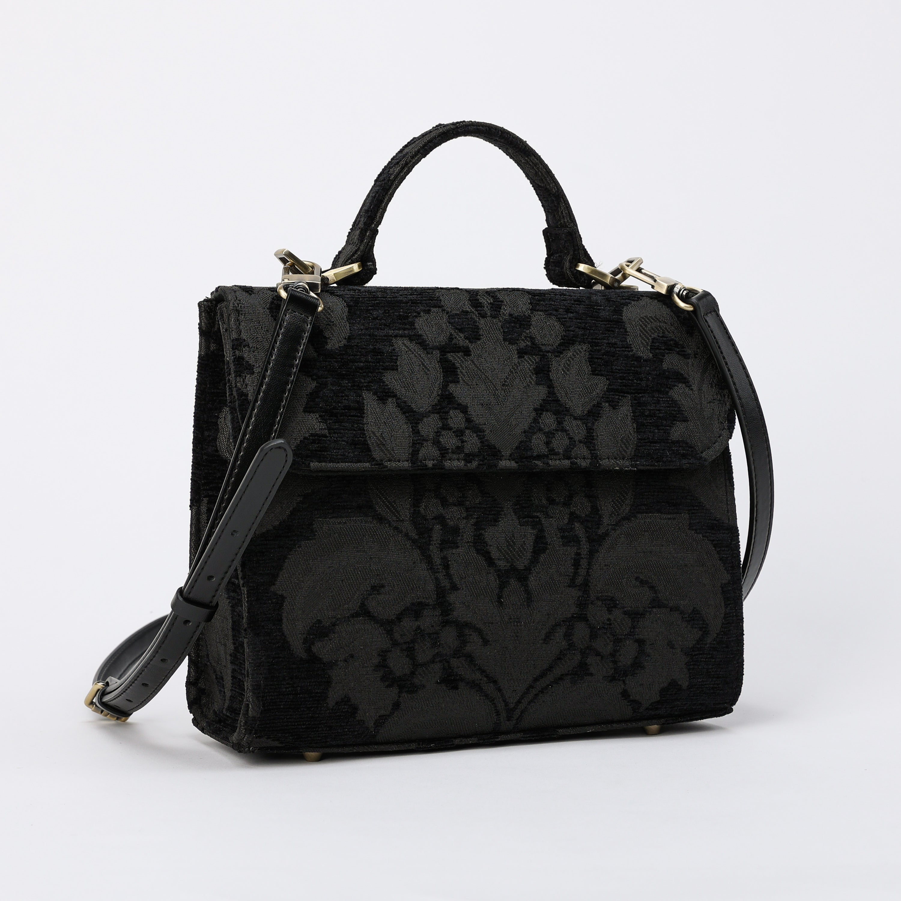 Victorian Blossom BLK/BLK Flap Satchel Carpetbag of America with shoulder strap