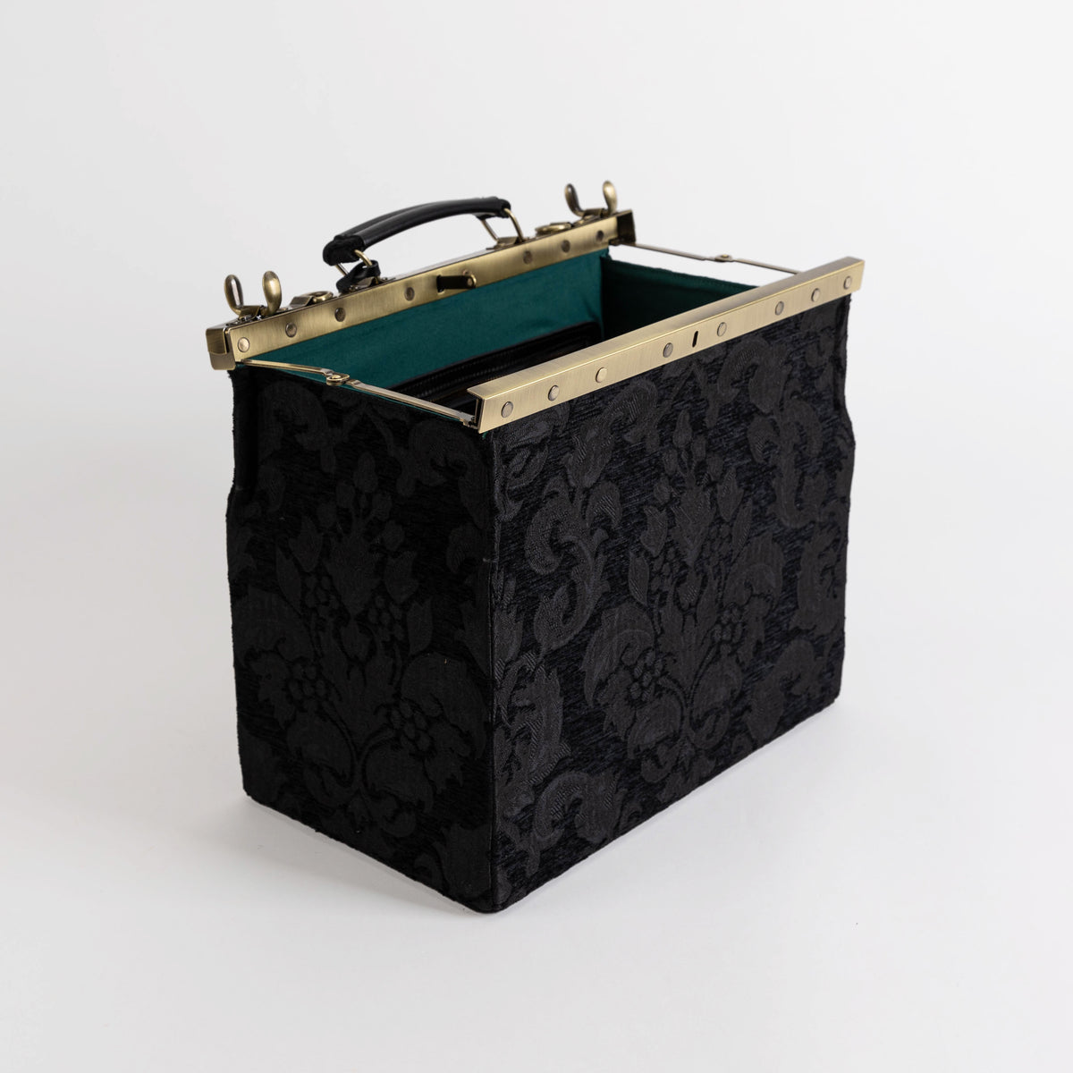 Victorian Blossom Black/Black Genevieve Carpet Gladstone Bag of America open and stand