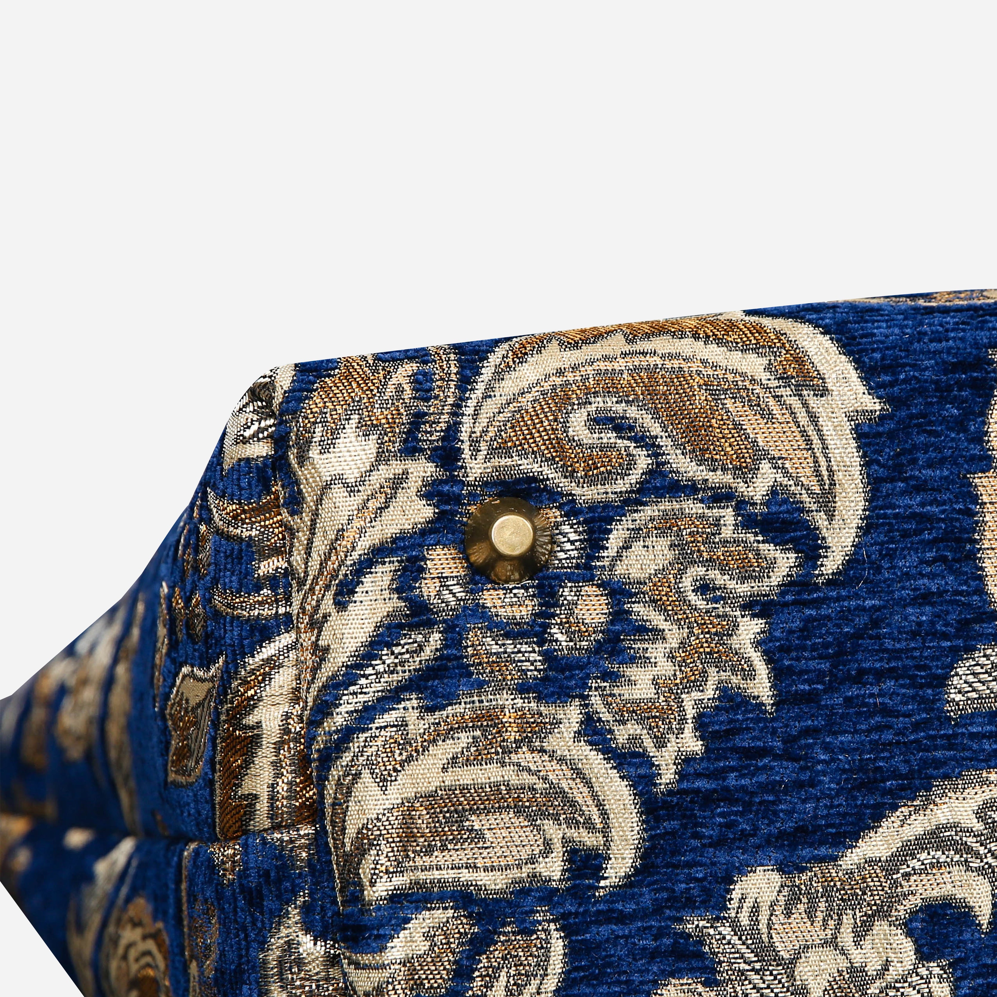 Victorian Blossom Blue gold Carpet Tote Shopper Carpetbag of America bottom