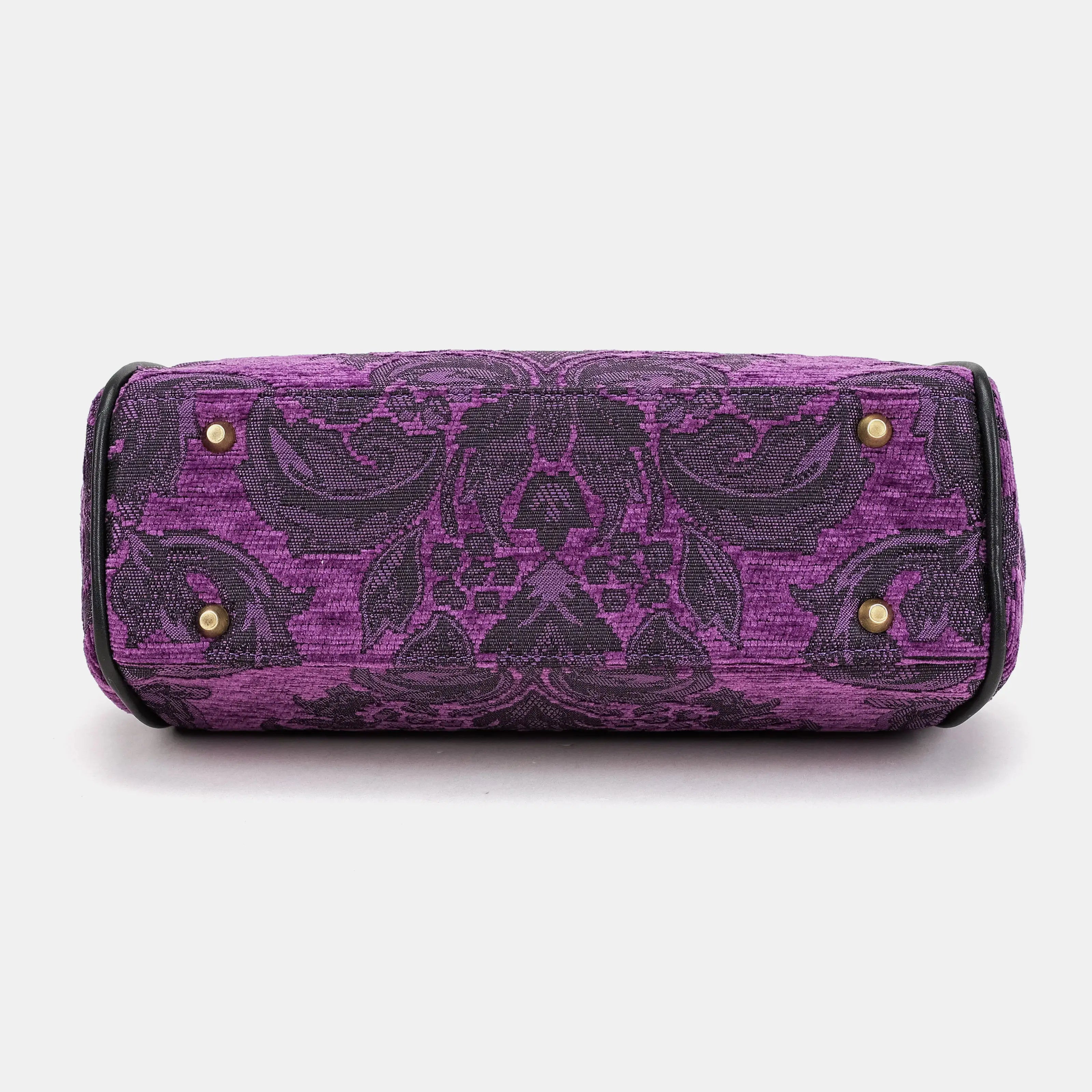 Victorian Blossom Purple Alma Shoulder Bag Carpetbag of America bottom