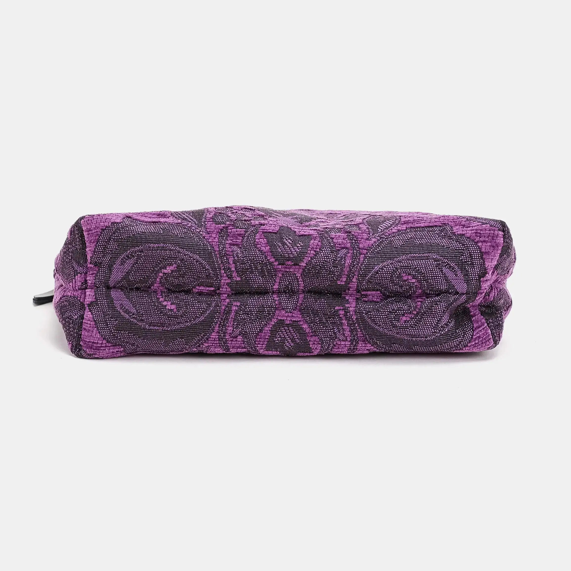Victorian Blossom Purple Carpet Makeup Bag Carpetbag of America-bottom