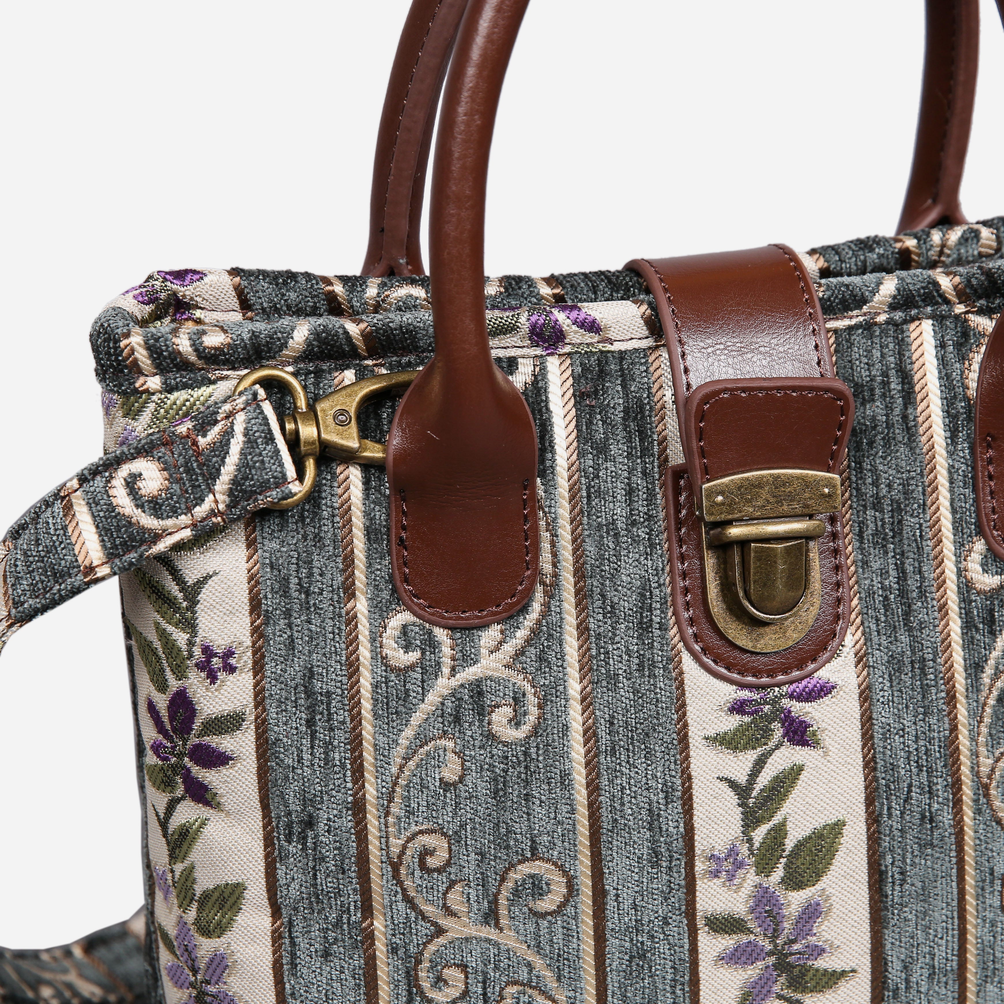 Strips Grass Tuck Lock Carpet Satchel carpet bag MCW Handmade of America details