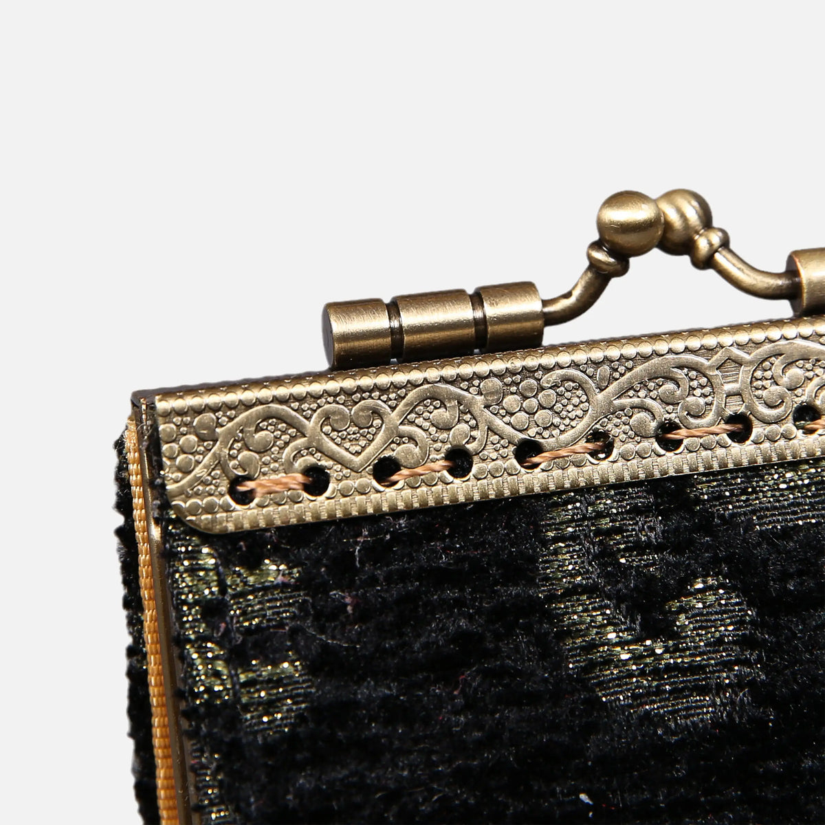 Vintage Scroll Black Green Card Wallet  of America details