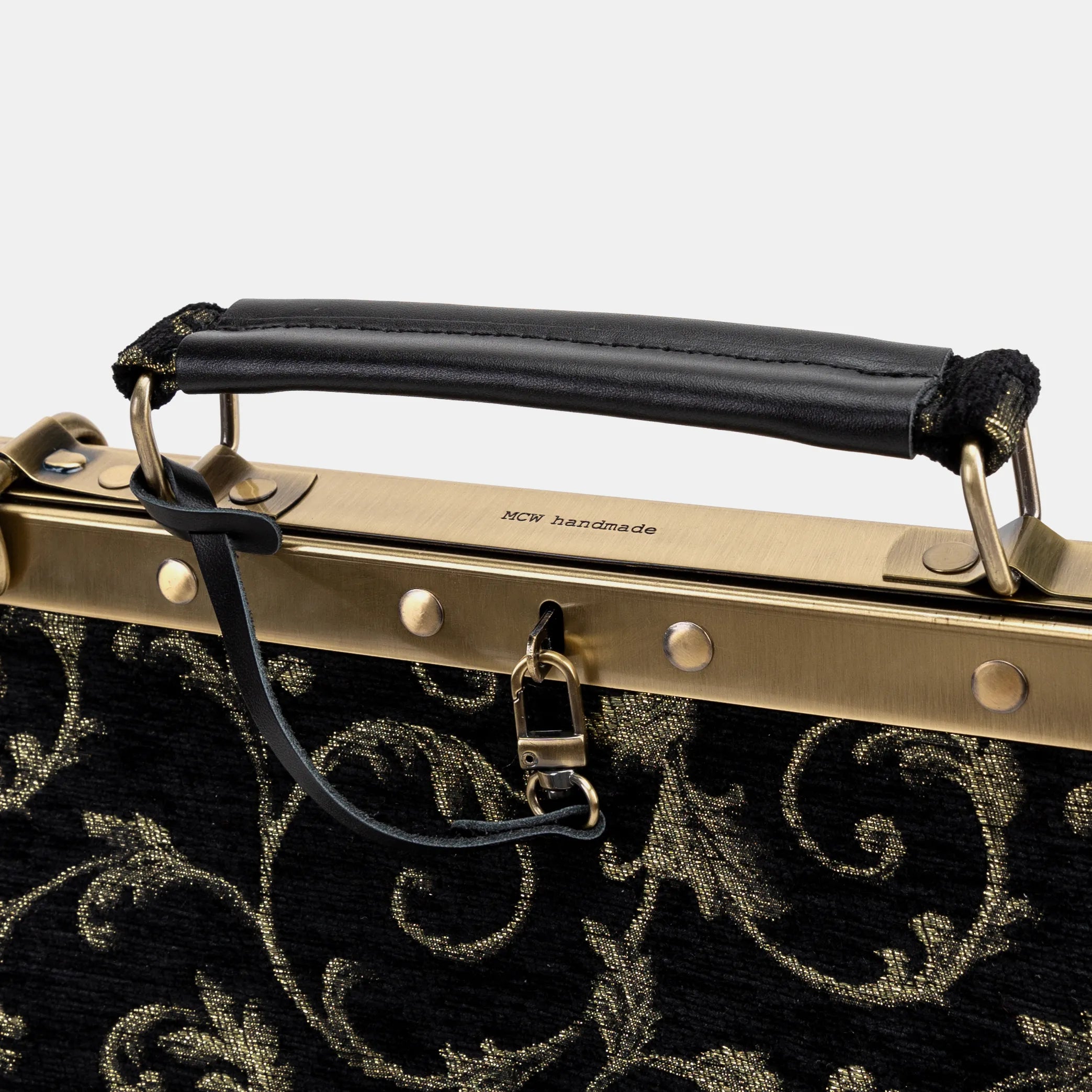 Vintage Scroll Black Green Cecile Carpet Purse Gladstone Bag of America logo