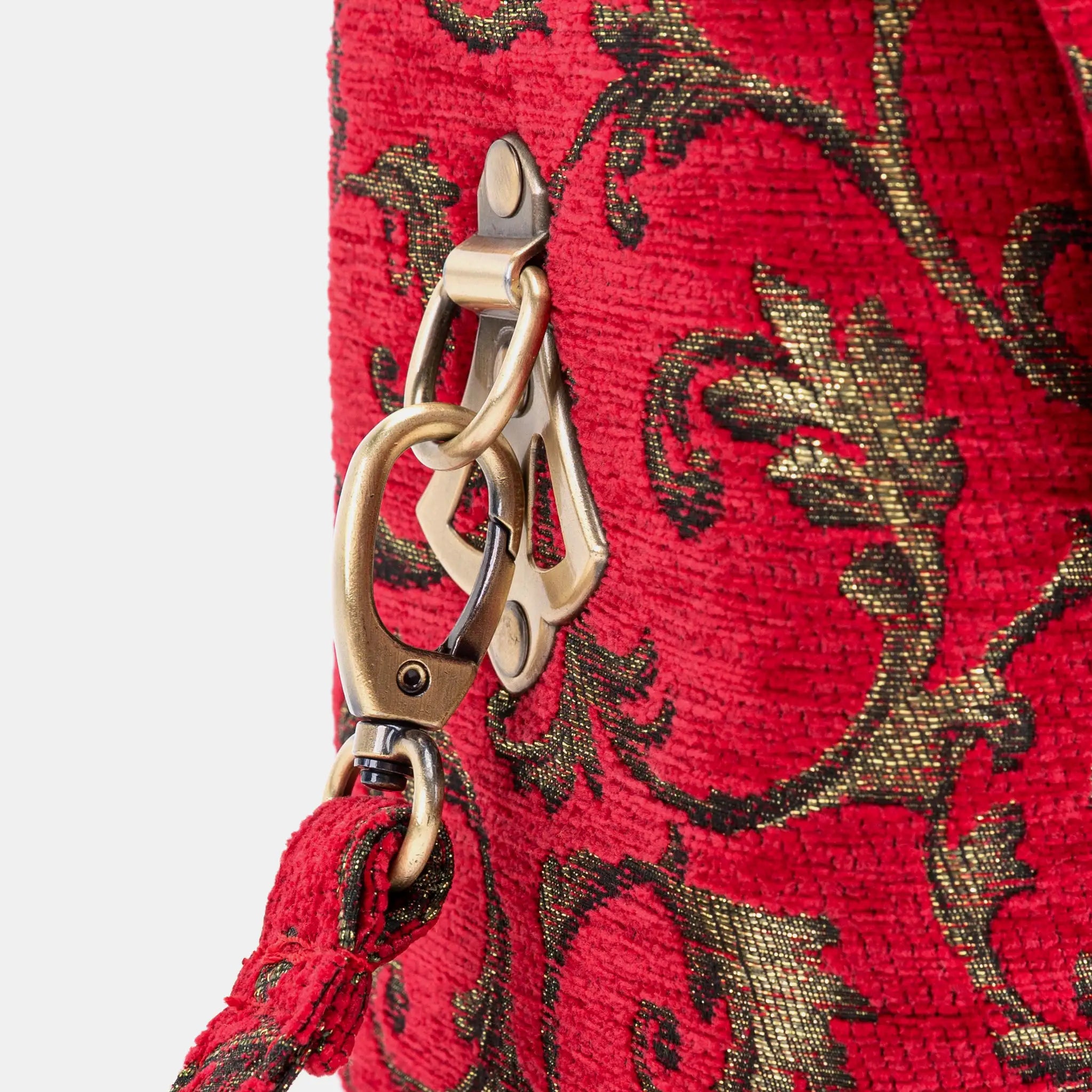 Vintage Scroll Red Clara Medium Train Case Purse of America clasp
