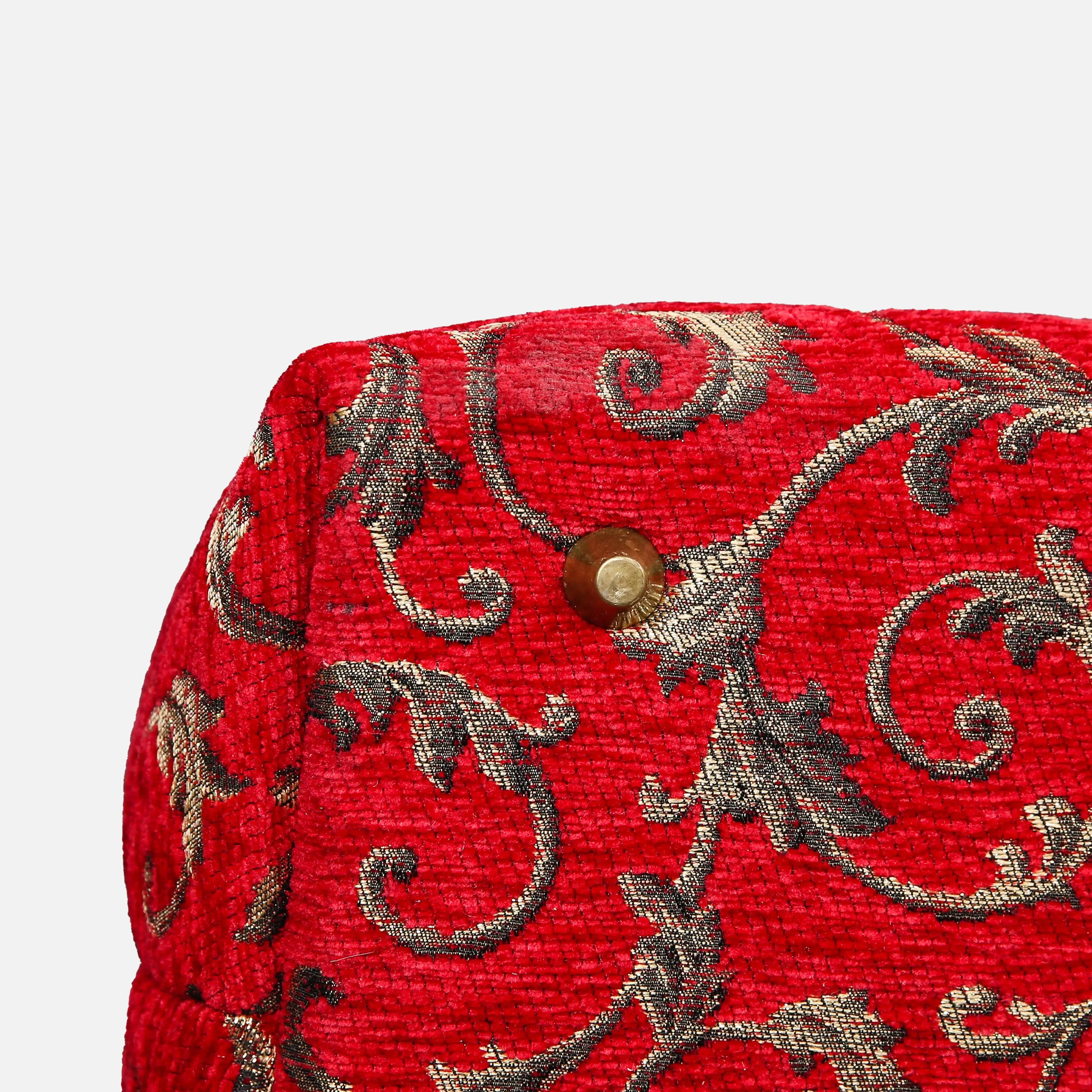 Vintage Scroll Red Mary Poppins Weekender Carpetbag of America bottom