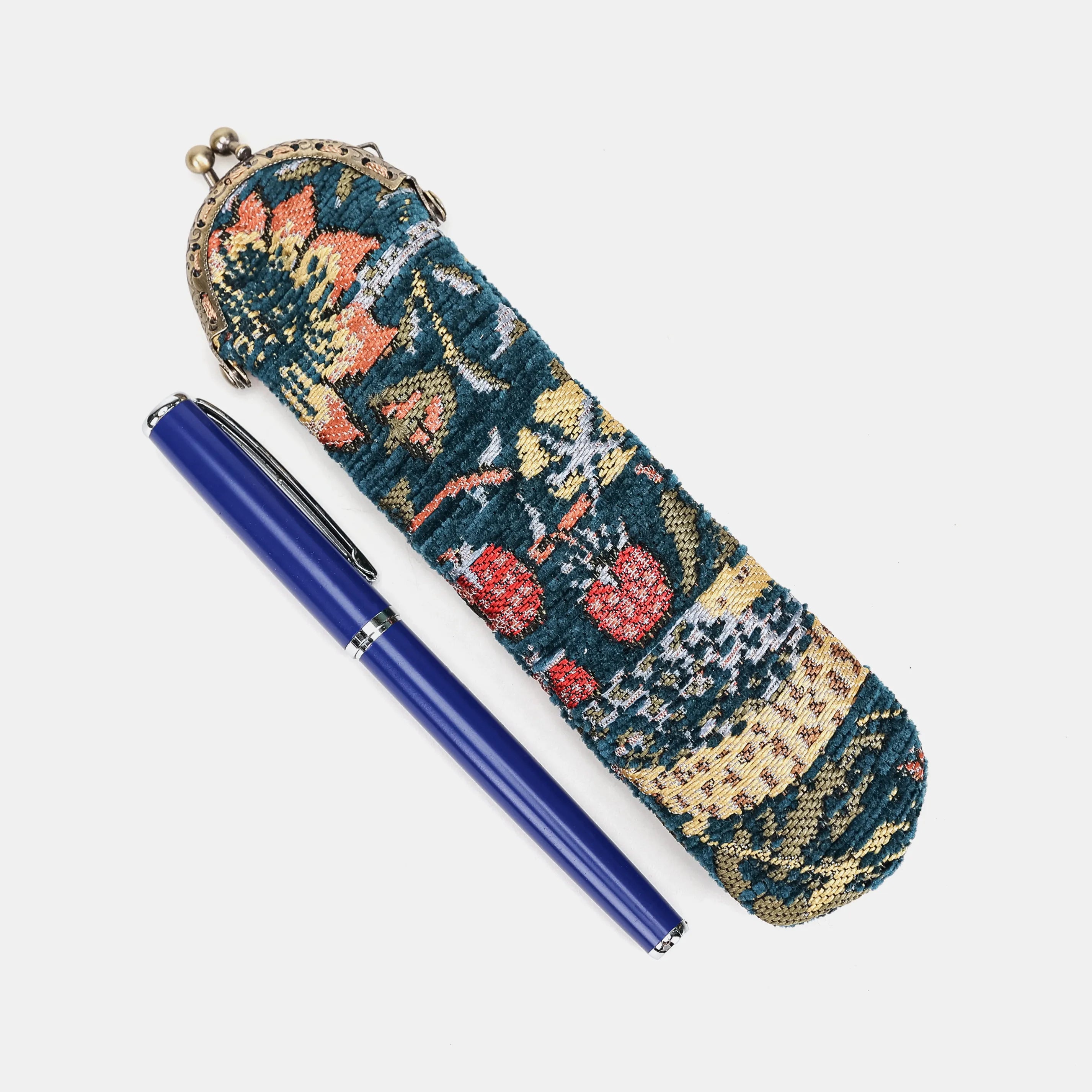 William Morris Strawberry Solo Pen Case Carpetbag of America main